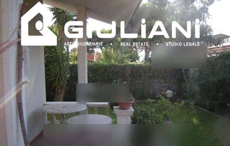 casa indipendente in vendita ad Ardea in zona Lido dei Pini