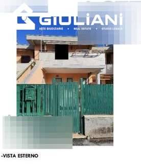 appartamento in vendita ad Ardea in zona Marina di Ardea