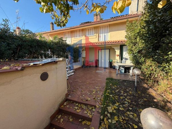 casa indipendente in vendita ad Ardea