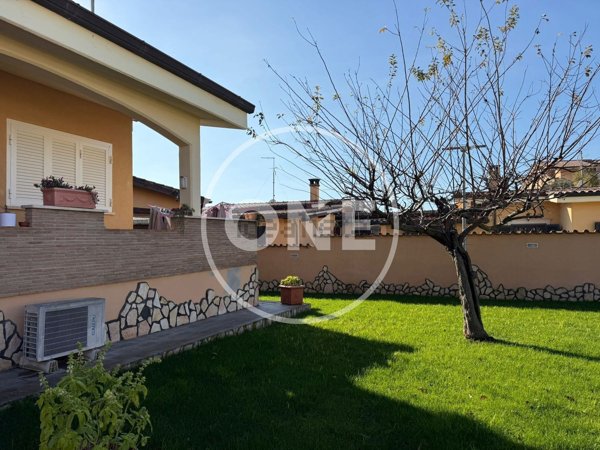 casa indipendente in vendita ad Ardea
