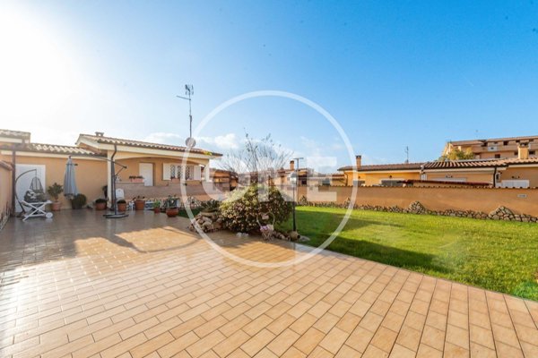 casa indipendente in vendita ad Ardea
