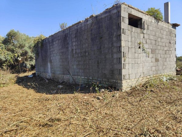casa indipendente in vendita ad Ardea in zona Nuova California