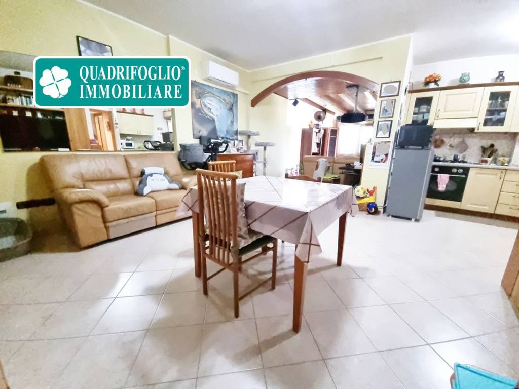 appartamento in vendita ad Ardea in zona Marina di Ardea