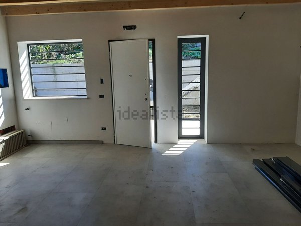 appartamento in vendita ad Ardea in zona Nuova Florida