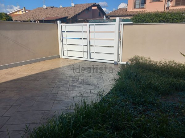 casa indipendente in vendita ad Ardea in zona Nuova California