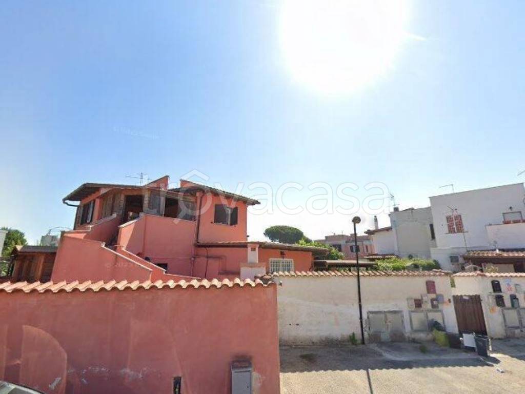 appartamento in vendita ad Ardea in zona Nuova California