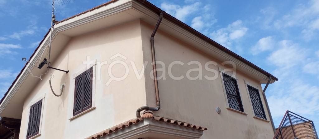 appartamento in vendita ad Ardea in zona Marina di Ardea