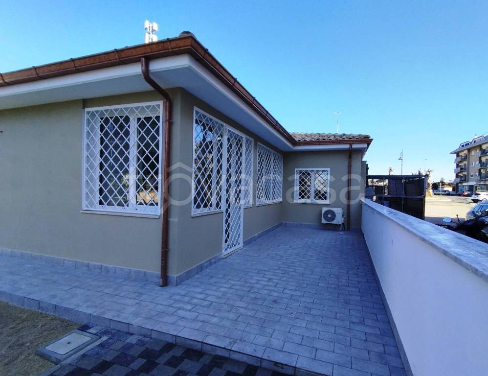 casa indipendente in vendita ad Ardea in zona Nuova California