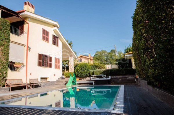 casa indipendente in vendita ad Ardea in zona Nuova Florida