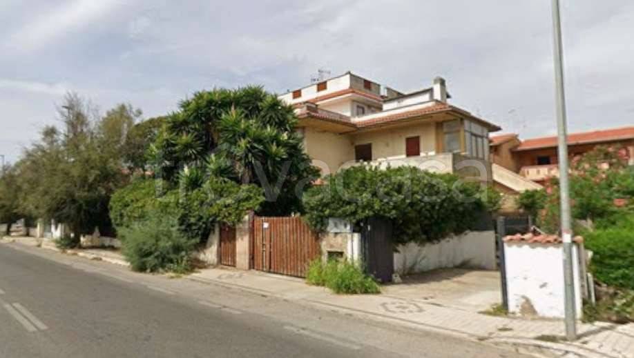 appartamento in vendita ad Ardea in zona Marina di Ardea