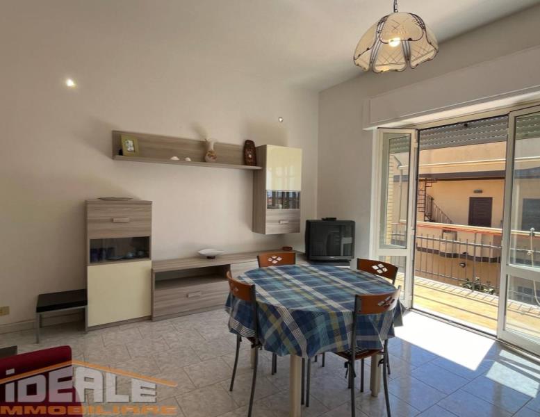 appartamento in vendita ad Ardea in zona Lido dei Pini