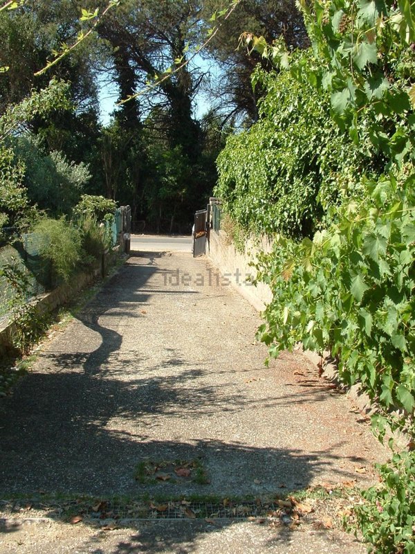 casa indipendente in vendita ad Ardea in zona Banditella