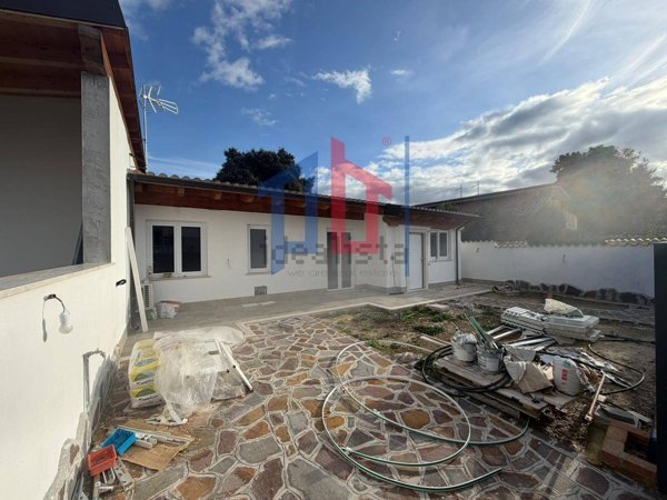 casa indipendente in vendita ad Ardea in zona Nuova Florida