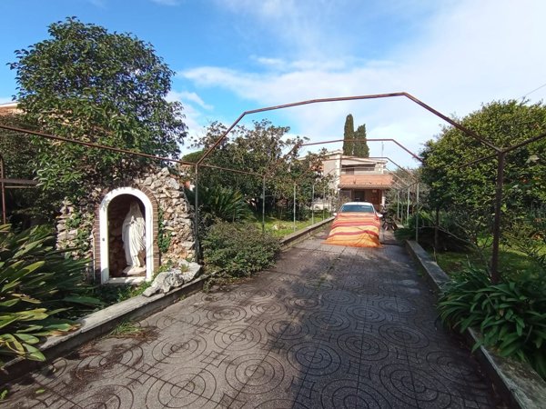 casa indipendente in vendita ad Ardea in zona Nuova Florida