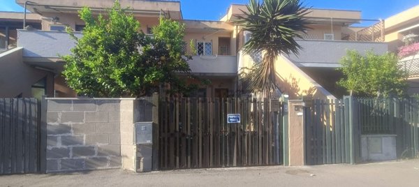 appartamento in vendita ad Ardea in zona Marina di Ardea