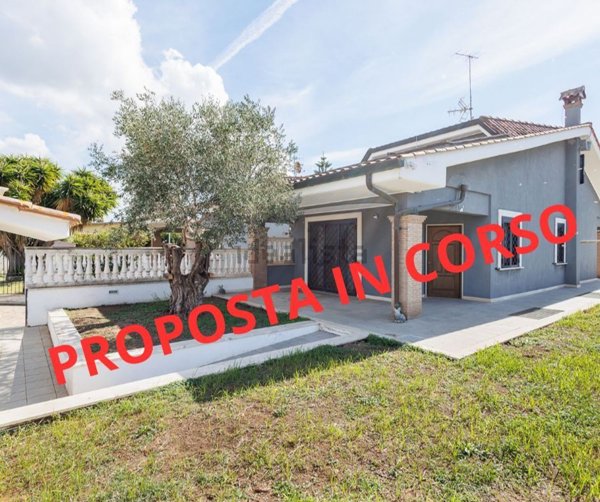 casa indipendente in vendita ad Ardea