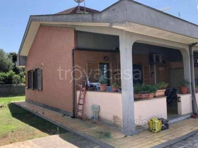 appartamento in vendita ad Ardea in zona Nuova California