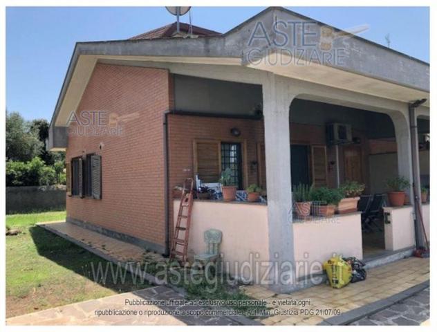 terreno edificabile in vendita ad Ardea in zona Marina di Ardea