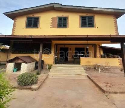 casa indipendente in vendita ad Ardea in zona Marina di Ardea