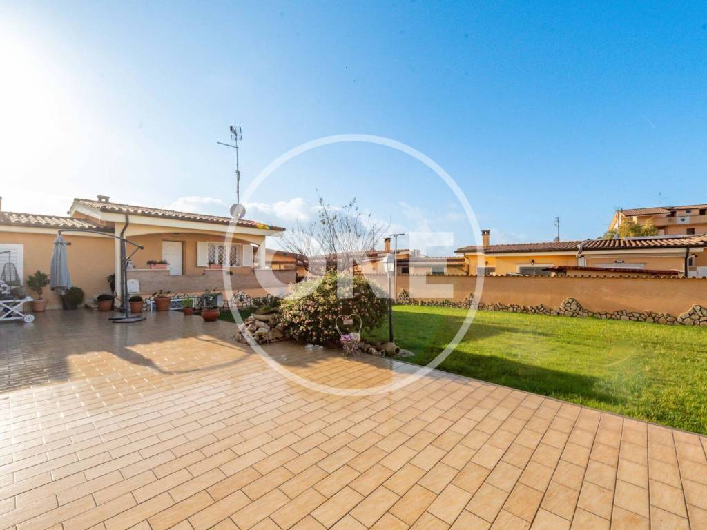 casa indipendente in vendita ad Ardea