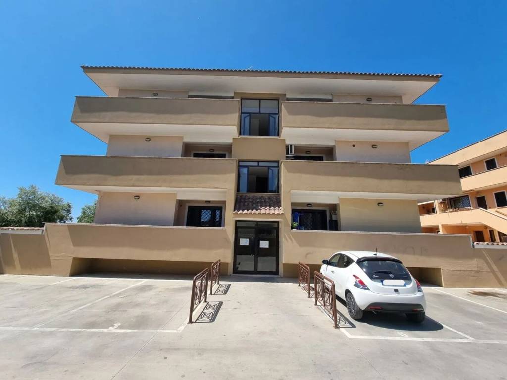 appartamento in vendita ad Ardea in zona Nuova California