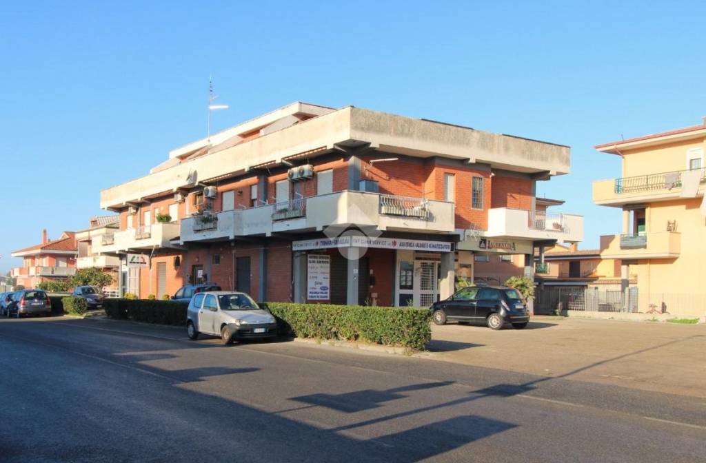 appartamento in vendita ad Ardea in zona Nuova California