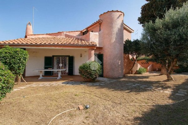 casa indipendente in vendita ad Ardea in zona Colle Romito