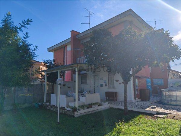 appartamento in vendita ad Ardea