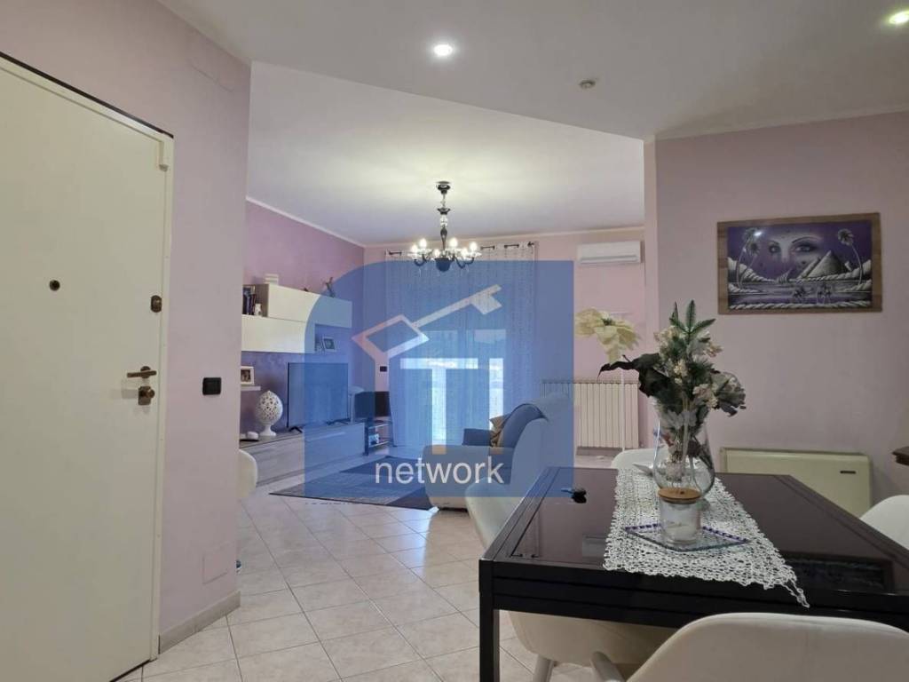 appartamento in vendita ad Ardea in zona Castagnetta