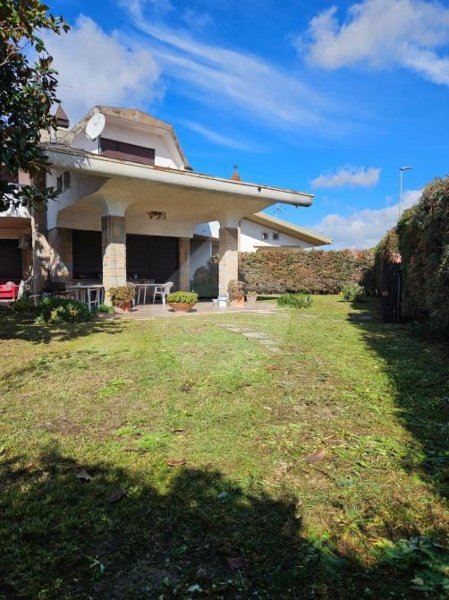 casa indipendente in vendita ad Ardea