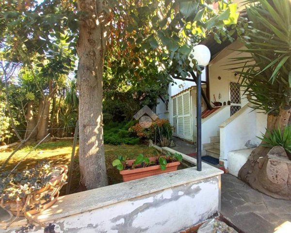 casa indipendente in vendita ad Ardea in zona Nuova Florida