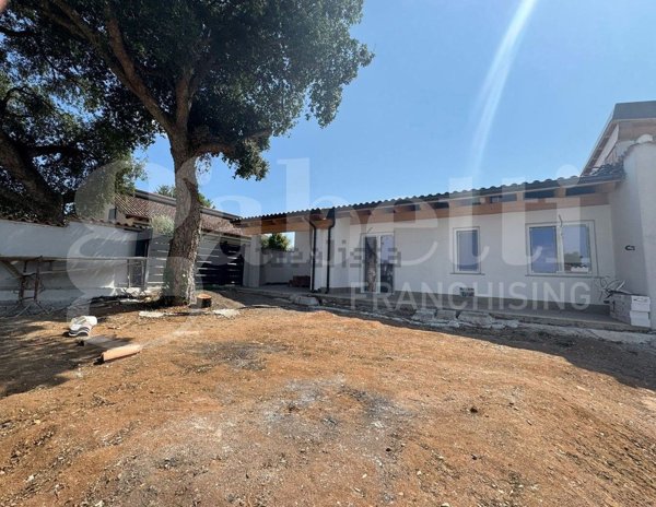 casa indipendente in vendita ad Ardea in zona Nuova Florida