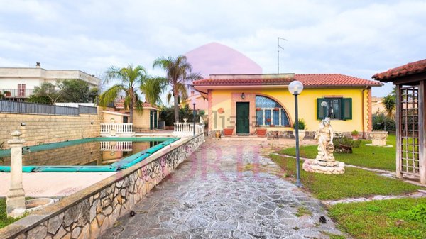 casa indipendente in vendita ad Ardea in zona Nuova California