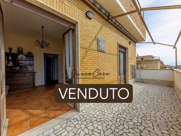 appartamento in vendita ad Ardea in zona Marina di Ardea