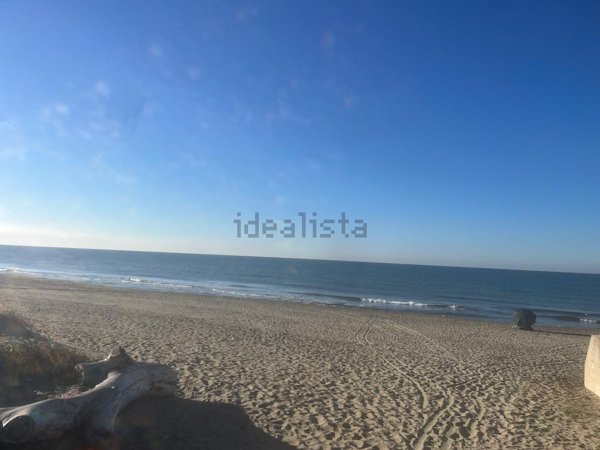 appartamento in vendita ad Ardea in zona Marina di Ardea