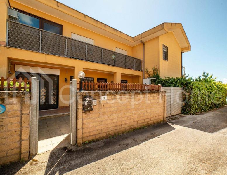 appartamento in vendita ad Ardea in zona Nuova Florida