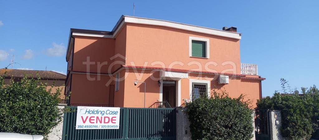 casa indipendente in vendita ad Ardea in zona Nuova Florida