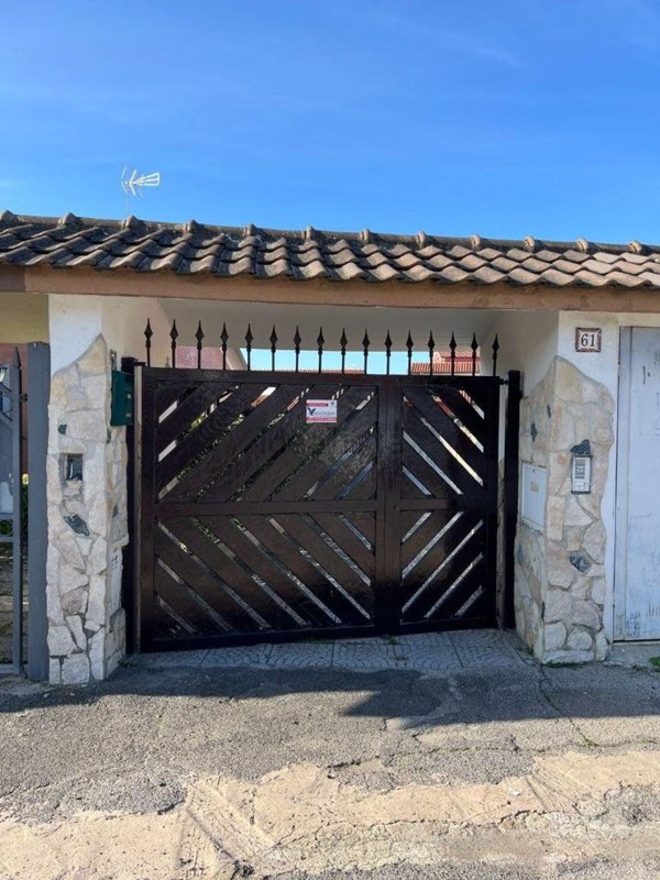 appartamento in vendita ad Ardea in zona Marina di Ardea