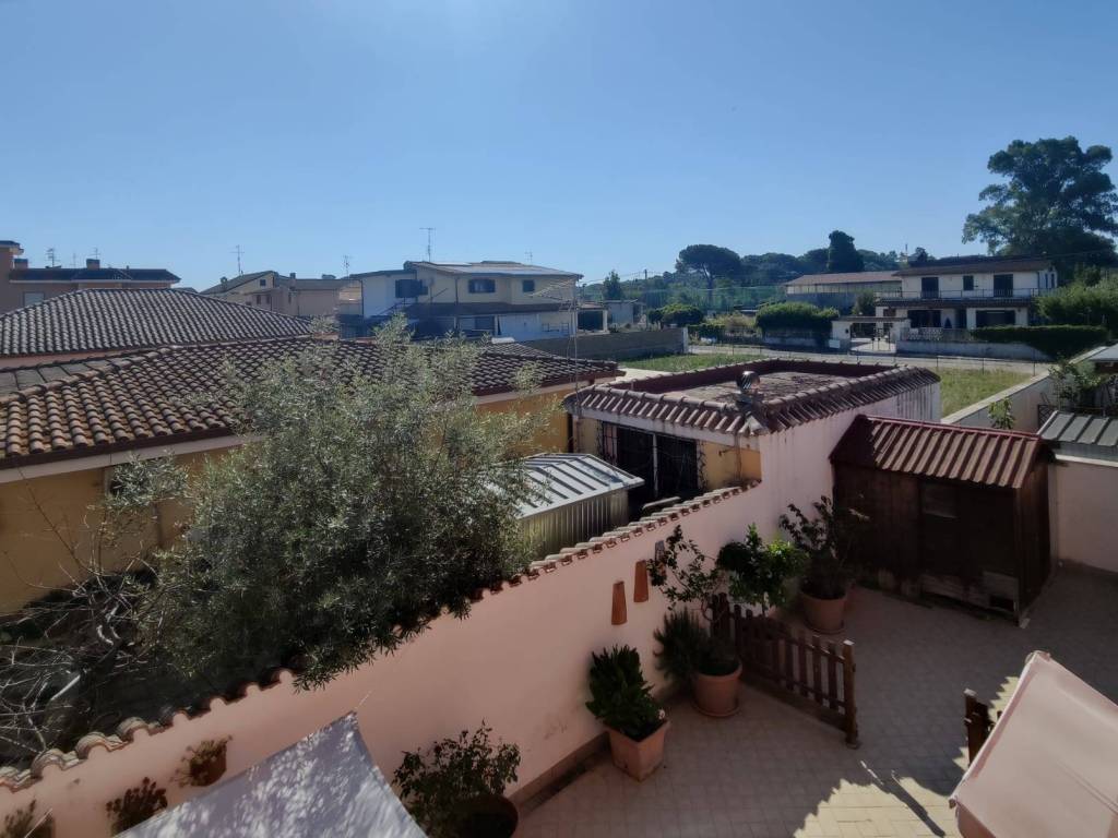 appartamento in vendita ad Ardea in zona Nuova Florida