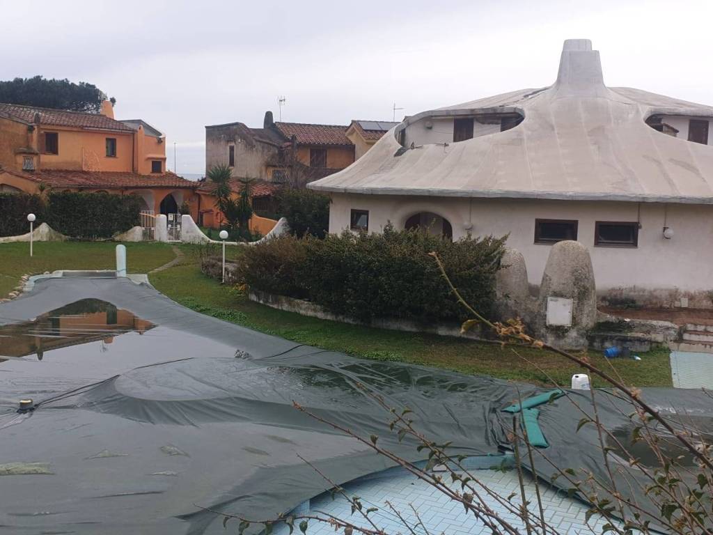 casa indipendente in vendita ad Ardea in zona Colle Romito