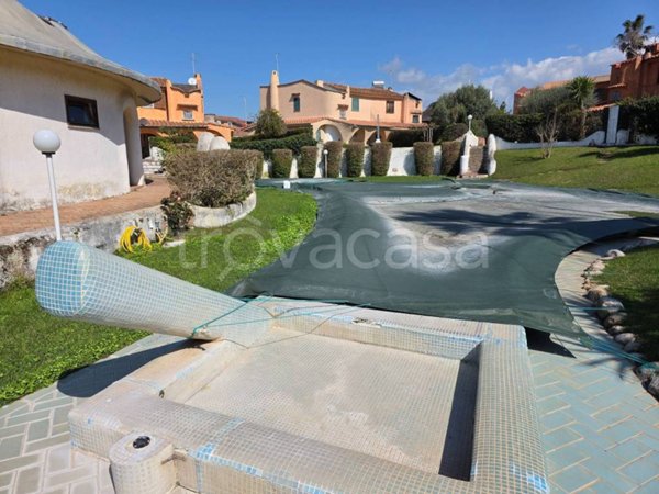 casa indipendente in vendita ad Ardea in zona Colle Romito