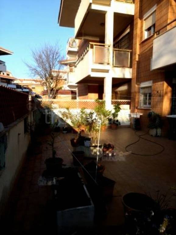 appartamento in vendita ad Ardea in zona Marina di Ardea