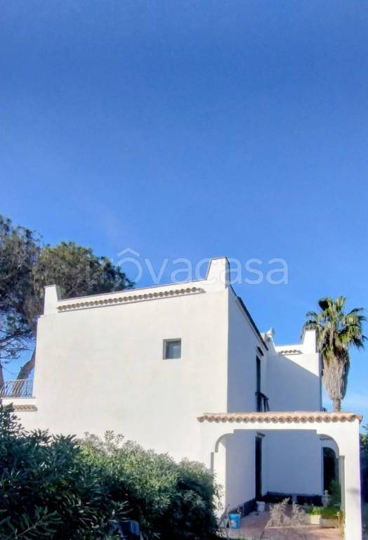 casa indipendente in vendita ad Ardea in zona Nuova California