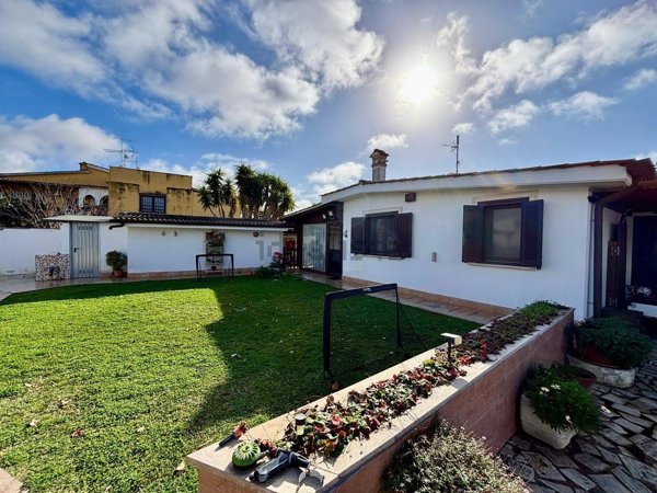 casa indipendente in vendita ad Ardea