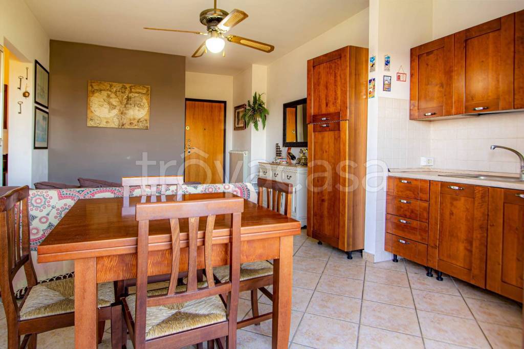 appartamento in vendita ad Ardea in zona Marina di Ardea