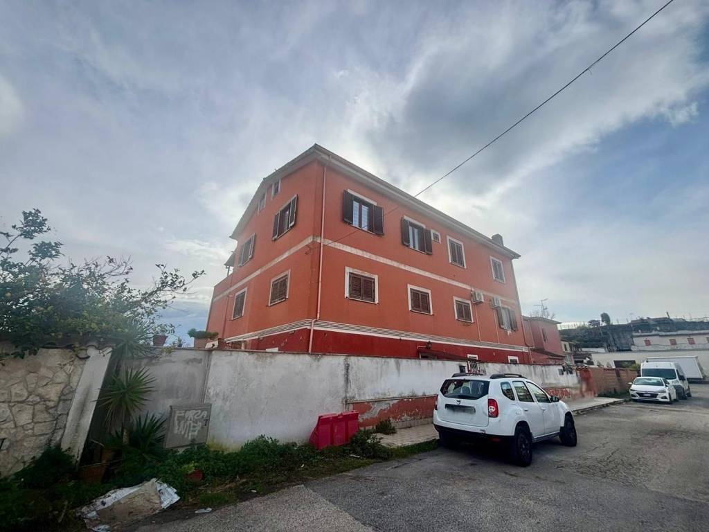 appartamento in vendita ad Ardea in zona Banditella