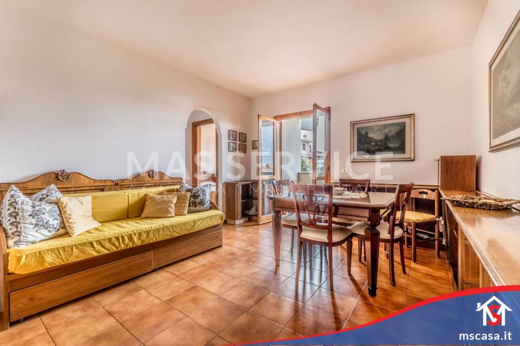 appartamento in vendita ad Ardea in zona Marina di Ardea