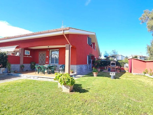 casa indipendente in vendita ad Ardea in zona Nuova California