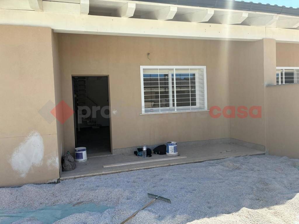 casa indipendente in vendita ad Ardea in zona Nuova California