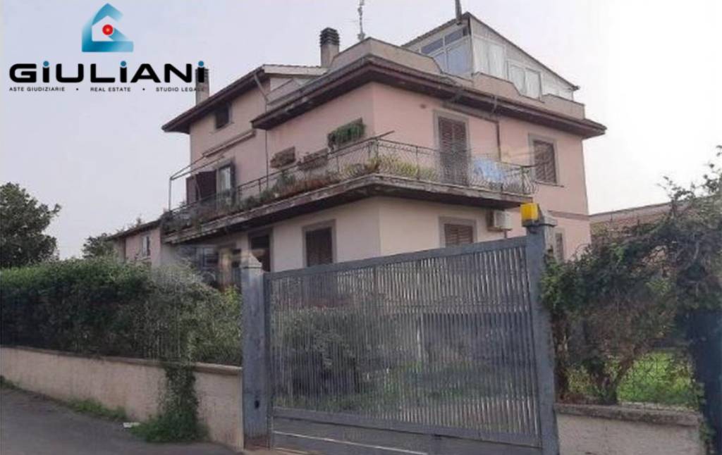 appartamento in vendita ad Ardea in zona Montagnano